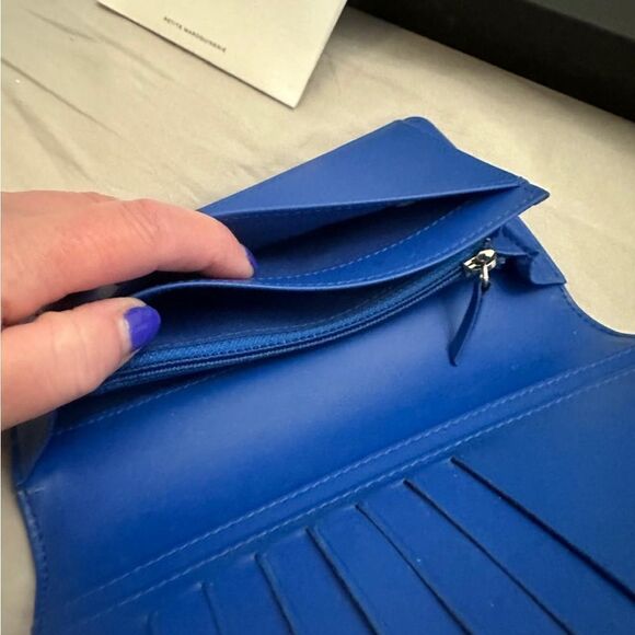 Chanel blue patent leather wallet - Picture 5 of 8